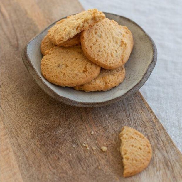 Walkers Gluten Free Ginger & Lemon Shortbread 140g - Happy Tummies